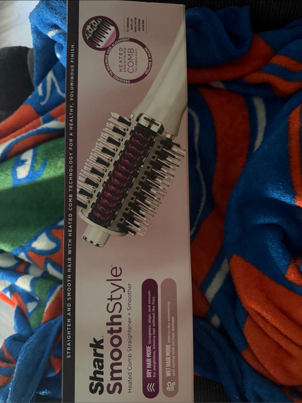 Shark SmoothStyle Heated Comb Straightener - Pink & White.